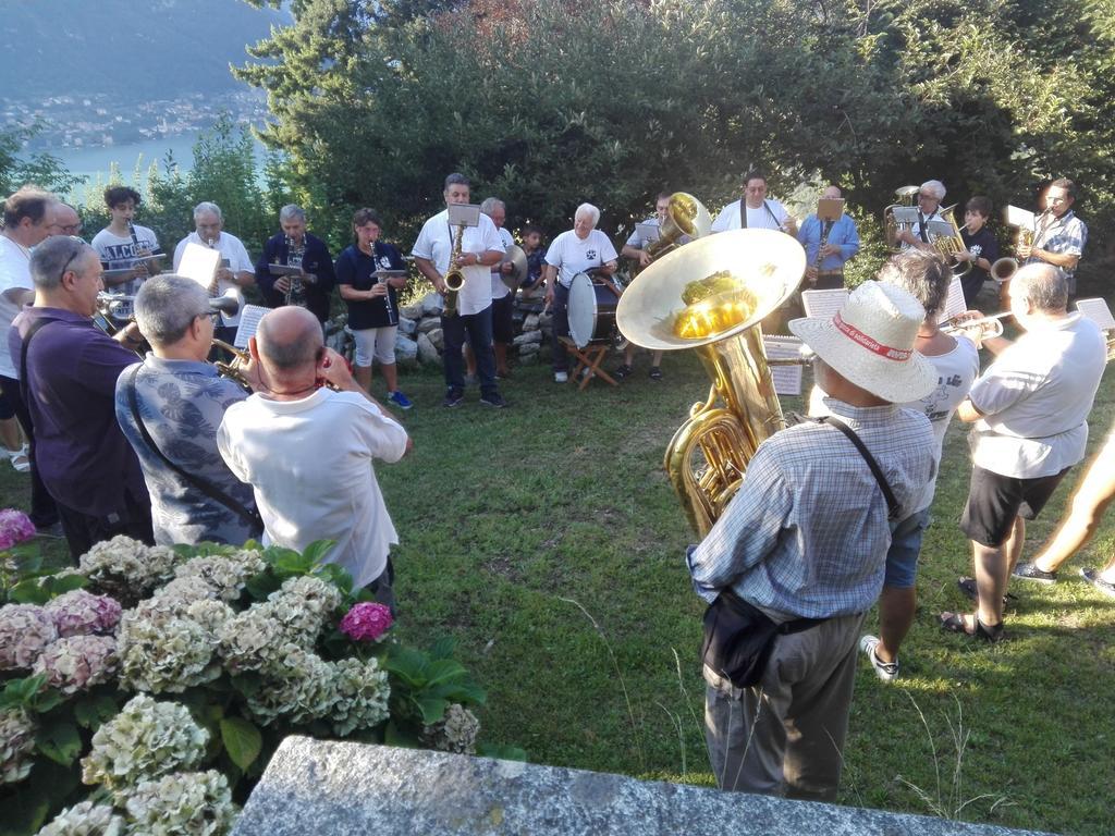 Sweet Home Faggeto Lario エクステリア 写真